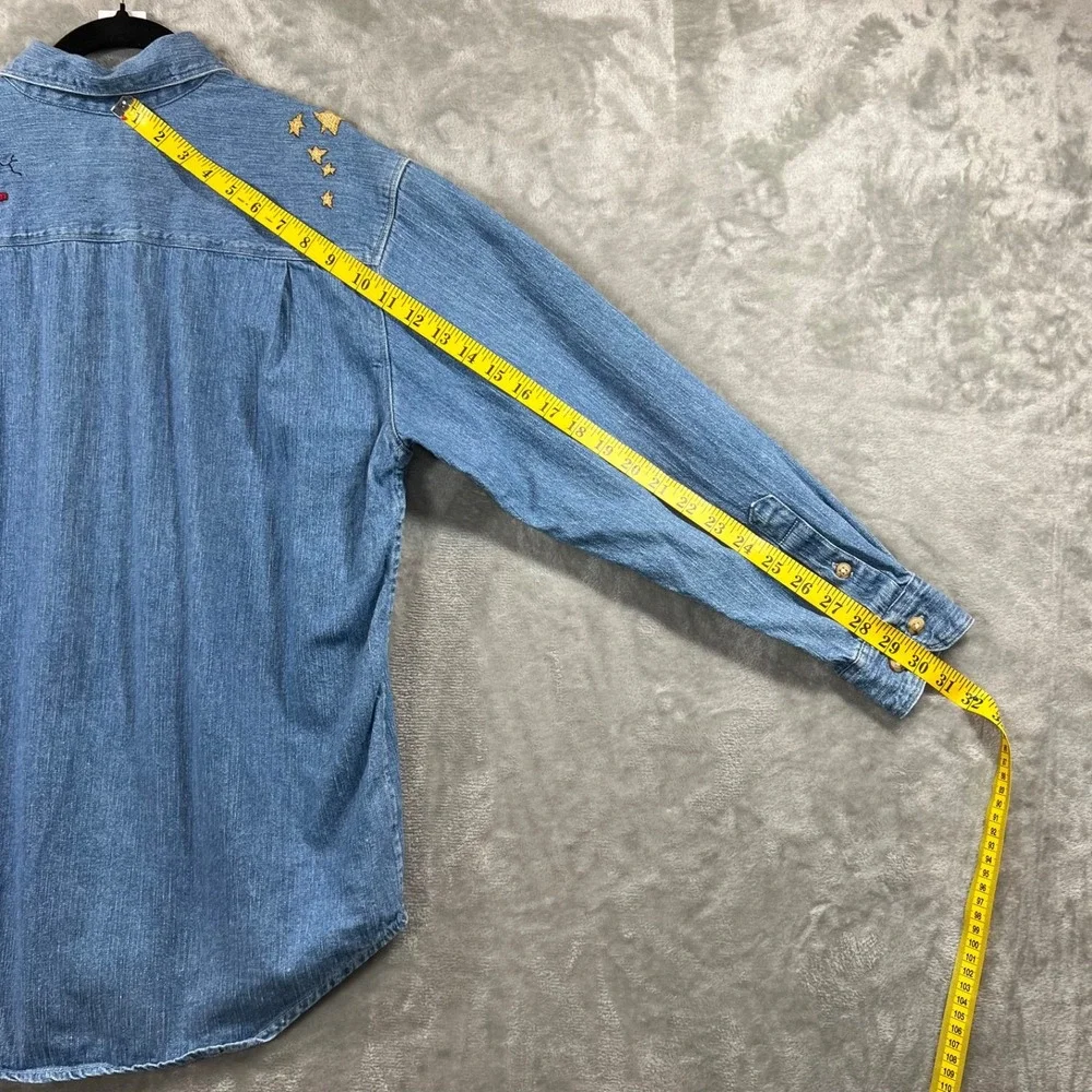 VTG Denim Shirt Women M Embroidered Christmas‎ Boho Grannycore Teacher Retro
